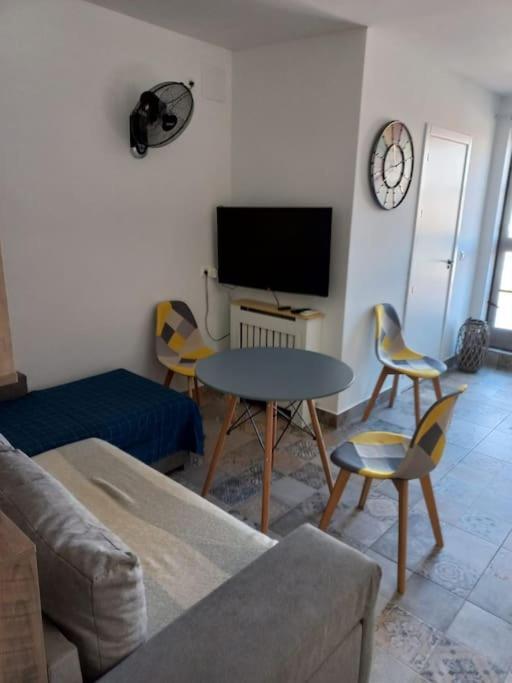 Apartamento Loft En Patio De Casa Tipica De Pueblo Villafranca de Córdoba Exterior foto